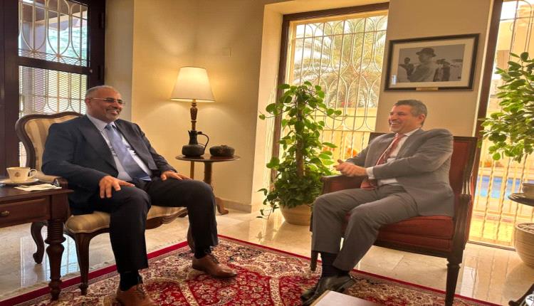 الرئيس الزُبيدي: ندعم جهود الأشقاء والمجتمع الدولي لإحلال السلام وجاهزون لكل الخيارات الرئيس الزُبيدي: ندعم جهود الأشقاء والمجتمع الدولي لإحلال السلام وجاهزون لكل الخيارات