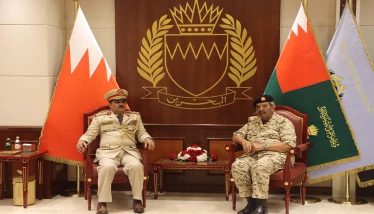الداعري يبحث مع القائد العام لقوة دفاع البحرين سبل تعزيز وتطوير التعاون الدفاعي الداعري يبحث مع القائد العام لقوة دفاع البحرين سبل تعزيز وتطوير التعاون الدفاعي