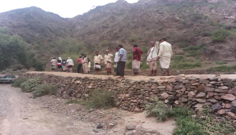 نخبة من رجال الخير في حالمين يتفقدون مشروع عقبة خلق