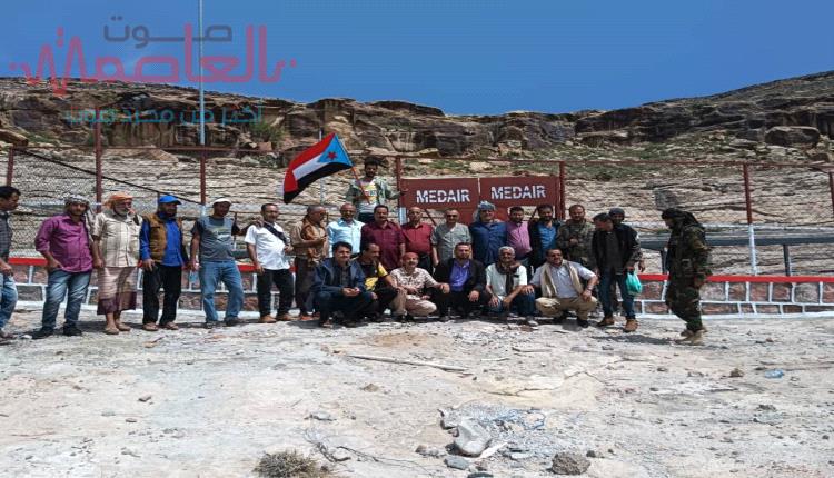 مدير عام الشعيب يفتتح الوحدة الصحية في المركز (ق )اقذيذ المشارع! 