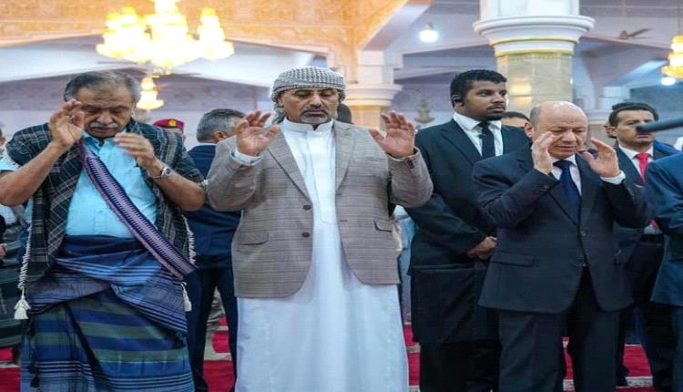 تسريبات عن اجتماع مجلس القيادة تكشف عن تغييرات في حكومة بن مبارك