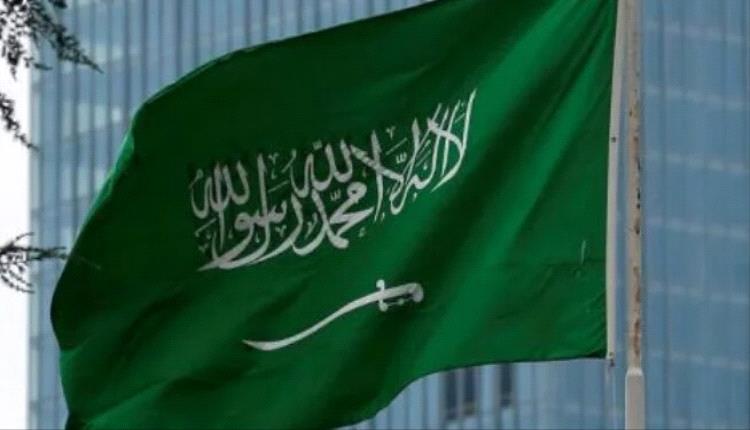 بشرى سارة لليمنيين… السلطات السعودية تحدد الفئات التي يسمح لها تأشيرة زائر الى إقامة دائمة في المملكة 