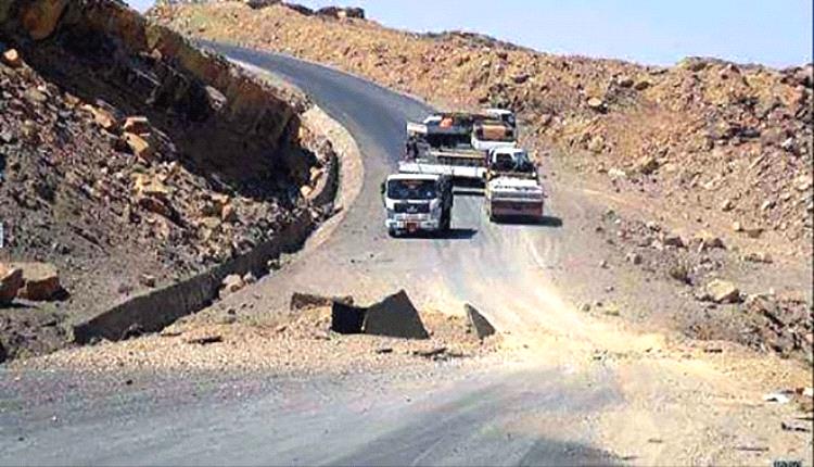بدء الترتيبات لفتح طريق صنعاء – عدن من مسارين لإنهاء سنوات من معاناة المسافرين