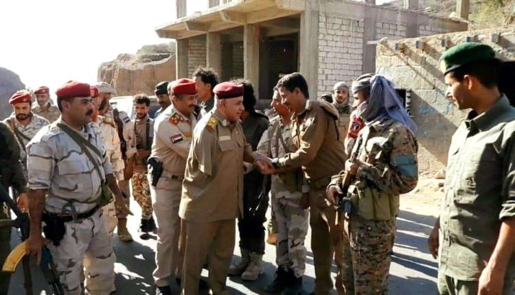 وفد عسكري رفيع برئاسة اللواء البيشي واللواء البصر يتفقد جبهة الضالع في زيارة عيدية ويقدم واجب العزاء لأسرة الفقيد البتول