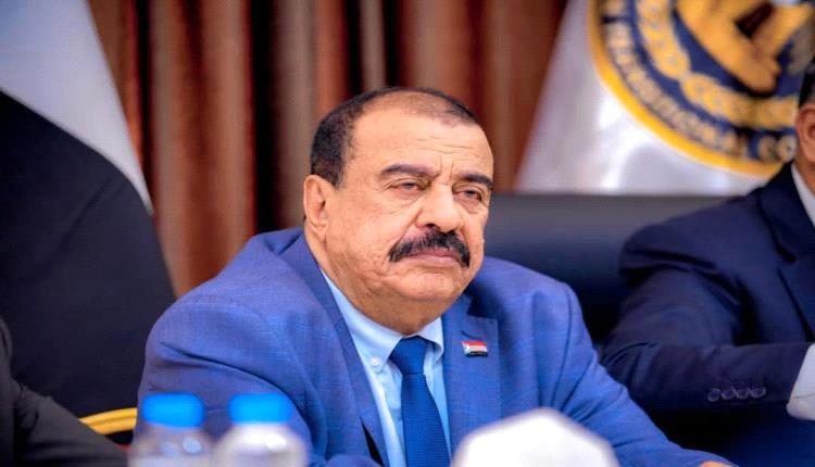 بن بريك يدعو لتشكيل حامل سياسي في حضرموت