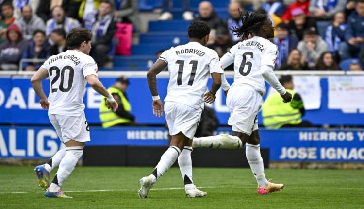 ريال مدريد يفوز على آلافيس ويواصل مطاردة برشلونة