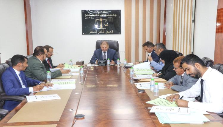 مجلس القضاء الأعلى يكلف النائب العام باستدعاء المختصين في وزارة المالية المعرقلين لعمل السلطة القضائية 
