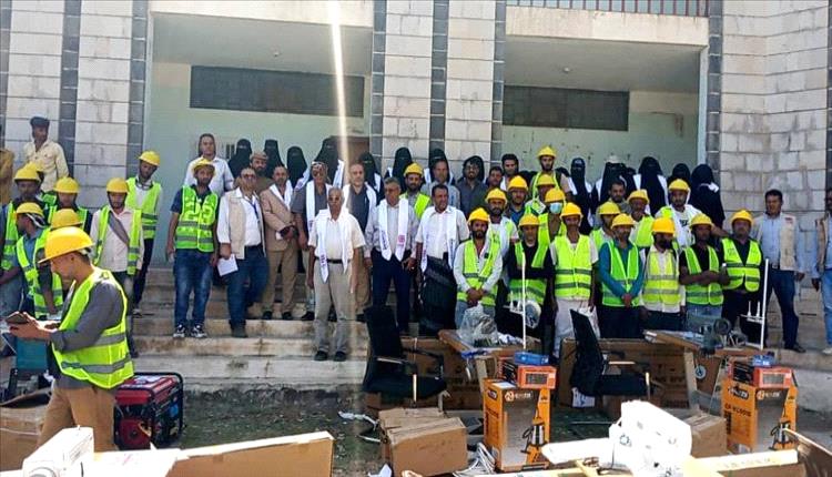 الضالع تدشن توزيع حقائب مهنية ضمن مشروع "بناء القدرات على الصمود"