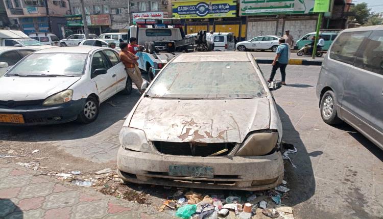 مدير عام المنصورة يؤكد بإستمرار حملة رفع السيارات المتهالكة من شوارع المديرية