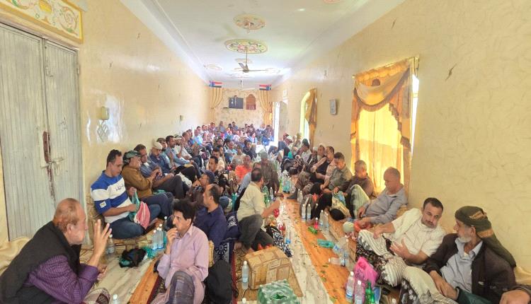 الضالع : شخصيات عسكرية واجتماعية تقدم واجب العزاء بوفاة القائد سعيد قاسم الحكم
