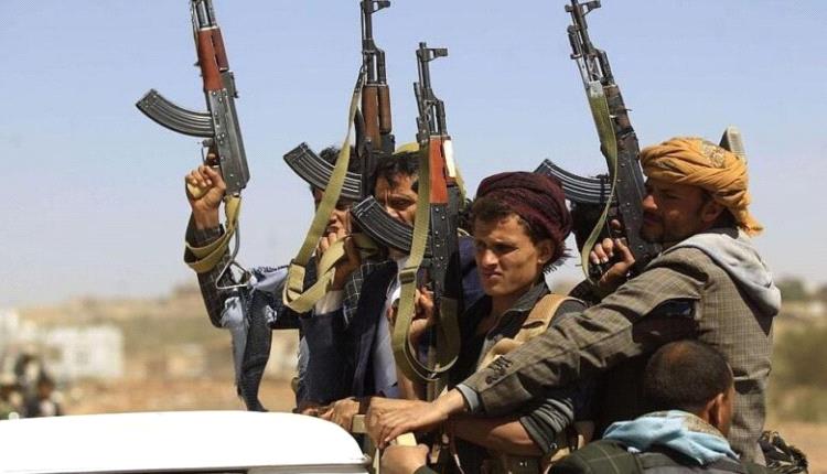حملة اعتقالات حو..ثية تطال موظفين وضباطًا في صنعاء 

