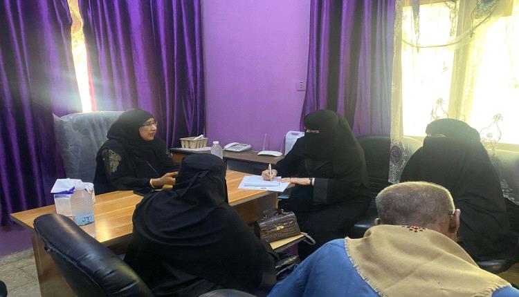 فريق من مجلس المستشارين يطّلع على عمل مركز الطوارئ التوليدية وعدد من المراكز الصحية بأبين