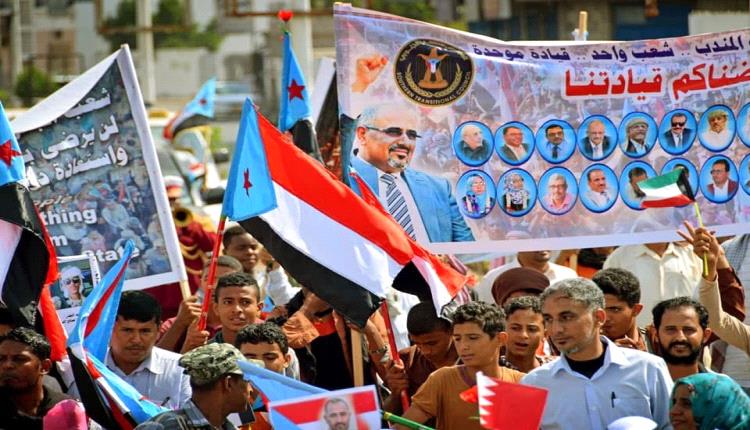 ظهر رجال الدولة واختفى الأفاكون..