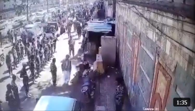 ردا على لقاء القاهرة .. عرض عسكري حو. ثي أمام منزل رجل من ابرز مشائخ اليمن!
