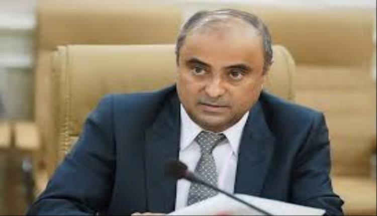 قرار جديد لرئيس الحكومة بشأن الرسوم الجامعية 
