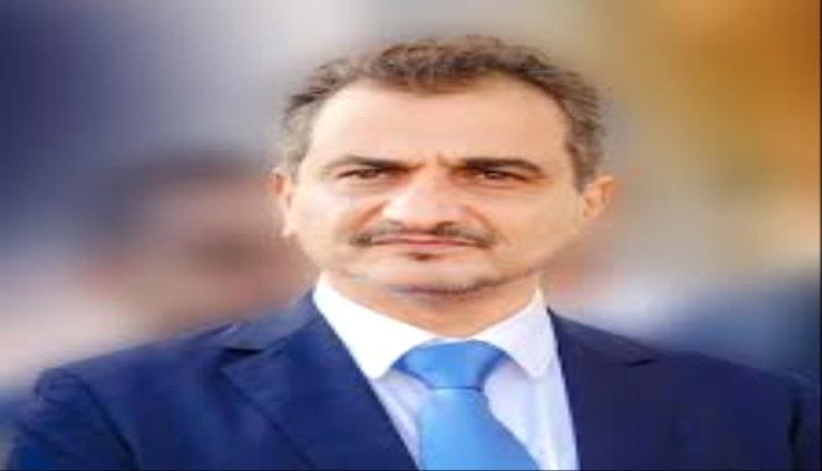 لملس يوجه الدفاع المدني وصندوق النظافة والصرف الصحي بالتحرك لمساعدة المواطنين جراء المنخفض الجوي
