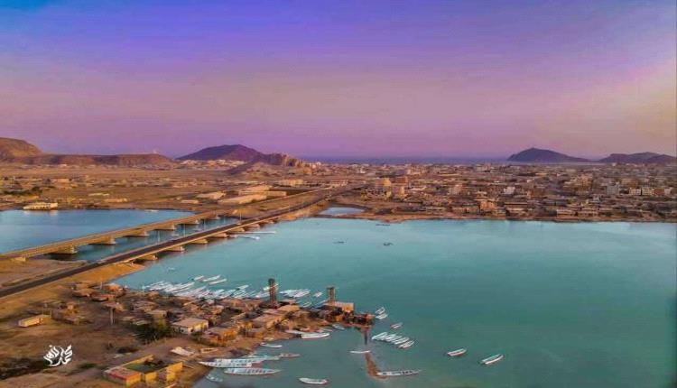 تفاصيل حادثة وفاة طفلة جراء صعق كهربائي في حي الدكة بالبريقة
