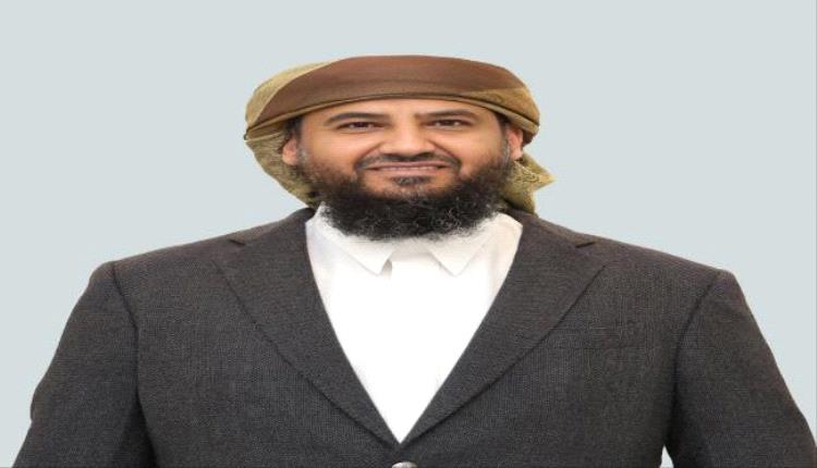 المحرّمي يعزي اللواء بن بريك في وفاة شقيقه وابن عمه