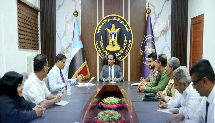 السقاف يناقش مع نقابة المعلمين الجنوبيين آلية الاستعداد للعام الدراسي الجديد