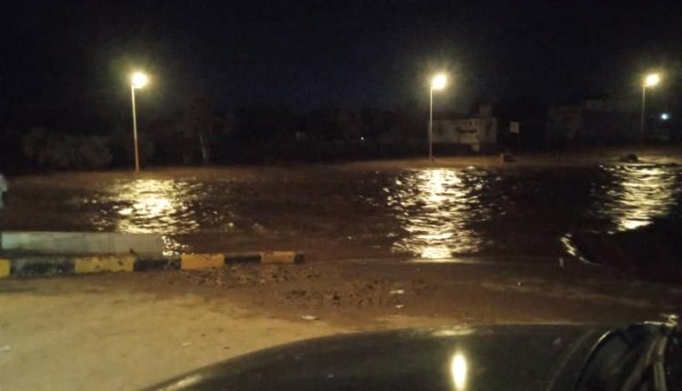 عاجل : موجة سيول جديدة باتجاه عدن