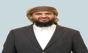 خلال اتصال هاتفي.. المحرّمي يعزي اللواء بن بريك في وفاة شقيقه وابن عمه
