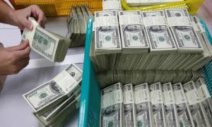 تعميم جديد صادر عن مركزي عدن بشأن سقف الحوالات الخارجية وعمليات بيع العملة