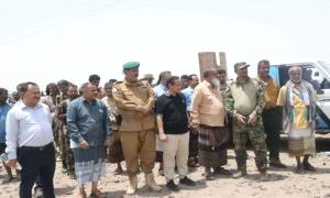انتقالي لحج يغيث متضرري السيول في قرية دار المناصرة بالمواد الغذائية