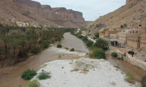سيول جارفة جراء أمطار المنخفض الجوي في عموم وادي وصحراء حضرموت