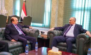 الرئيس الزُبيدي يشدد على ضرورة التعاطي العاجل من قبل القطاع التجاري مع تحسّن أسعار الصرف