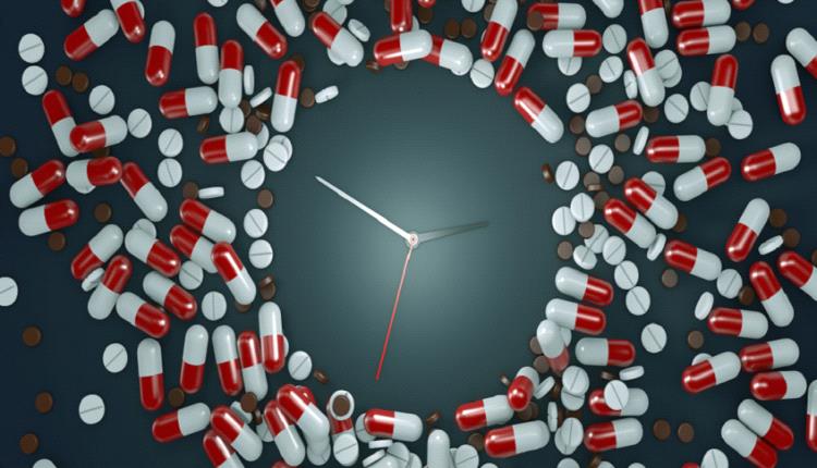 توقيت تناول الدواء.. عامل حاسم في فعاليته وأمانه