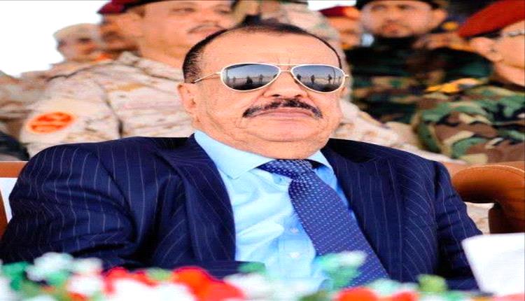 عاجل | اللواء بن بريك: نقترب من دحر فلول الإرهاب في وادي حضرموت

