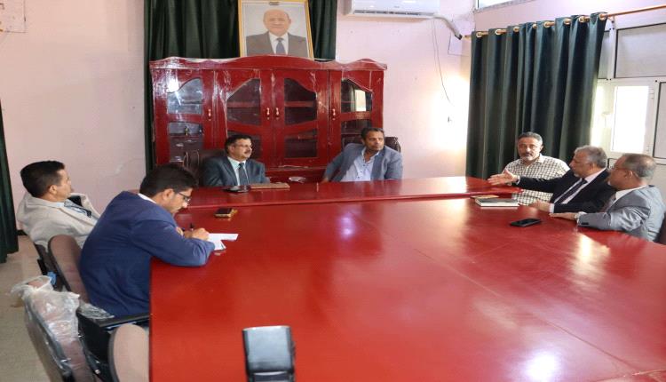 فريق التوجيه والرقابة الرئاسي يلتقي محافظ أبين لمناقشة الأوضاع العامة وتعزيز التعاون المشترك