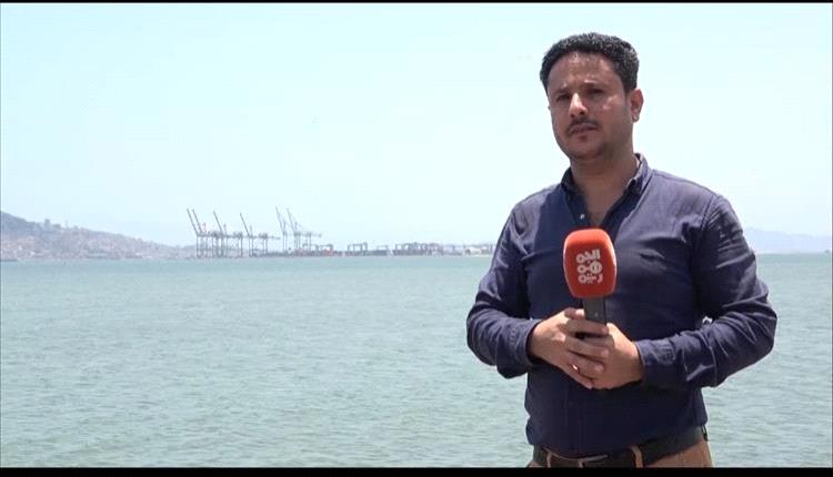 مراسل قناة الجمهورية في عدن يتعرّض لسرقة معداته ويطالب بالتعميم للقبض على الجاني
