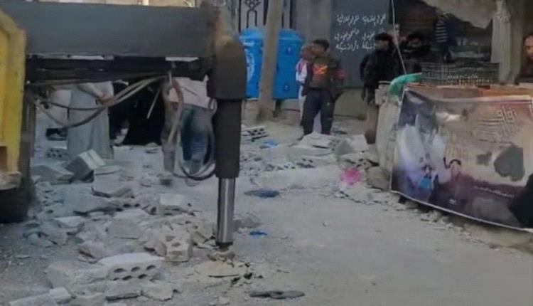 وفاة طفلتين بانهيار حمولة رافعة في إب