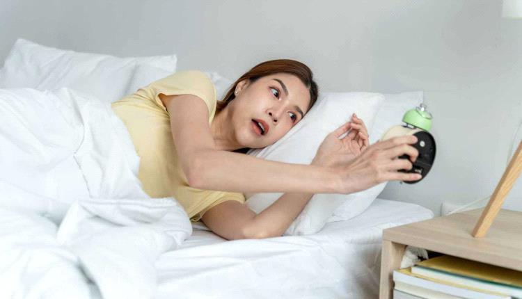 ساعة داخل الدماغ.. كيف يوقظك جسمك قبل المنبه؟