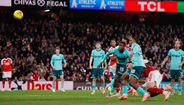 ترتيب الدوري الإنجليزي بعد فوز آرسنال وليفربول وتشيلسي..