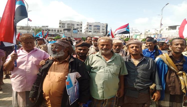 شيخ مشائخ ال الحميدي في كرش يطالب الرئيس الزبيدي بإعلان استقلال الجنوب