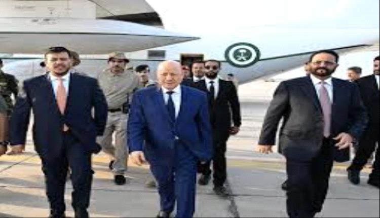 غادروا عدن فورًا… حين تهرب الحكومة، وتسقط الدولة، ويُدفن وهم 2015
