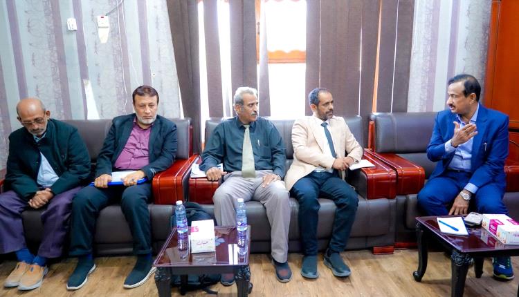 بدعم الامارات.. محافظ شبوة يدشن التجهيزات الطبية للمستشفيات المحورية بالمحافظة