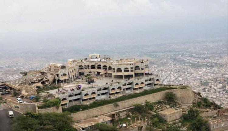 تعسفات نيابة الصناعة والتجارة بتعز تثير سخطًا واسعًا في أوساط التجار