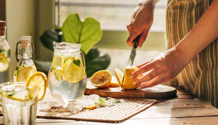 هل يخفف الليمون الصداع النصفي؟
