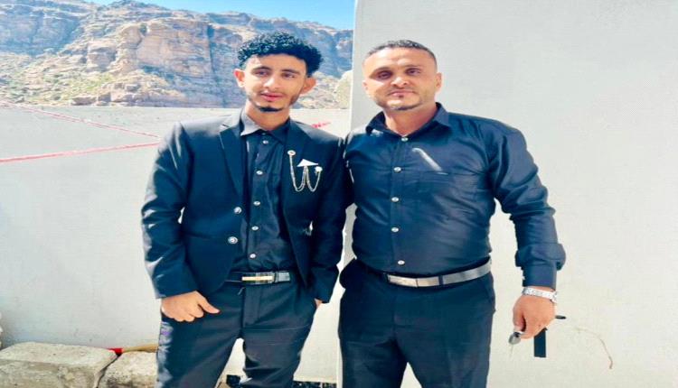 القاضي يهنئ الشاب جمال حسين عسكر بمناسبة الخطوبة
