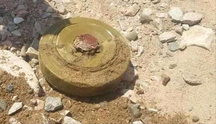 الجوف : مق.تل امرأة وإصابة أخرى بإعاقة إثر انف.جار لغم حو.ثي 