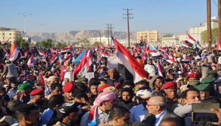 التفويض الشعبي الجنوبي.. تجديد العهد لقيادة المجلس الانتقالي ومسار استعادة الدولة