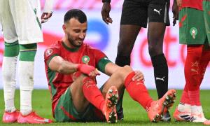 بالدموع.. رومان سايس يغادر مباراة المغرب وجزر القمر