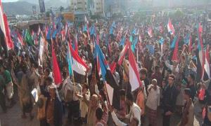 شخصيات عسكرية ووفود من محافظة لحج تشارك في الاعتصام المفتوح بالعاصمة عدن