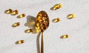 6 أطعمة ومكملات تجنّب تناولها مع فيتامين D