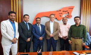 محافظ عدن يتابع التحضيرات لإطلاق مسابقة شاعر البندر

