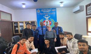 المعهد الوطني للتقنين والمدربين يكرّم مدير شرطة السير عدن وعددًا من كوادره