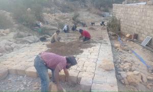 لجنة مشروع رصف الطريق (اقذيذ – المشارع – المضو) تحدد "مواعيد" لإغلاق وفتح الطريق وتدعو جميع القرى في الشعيب للتعاون
